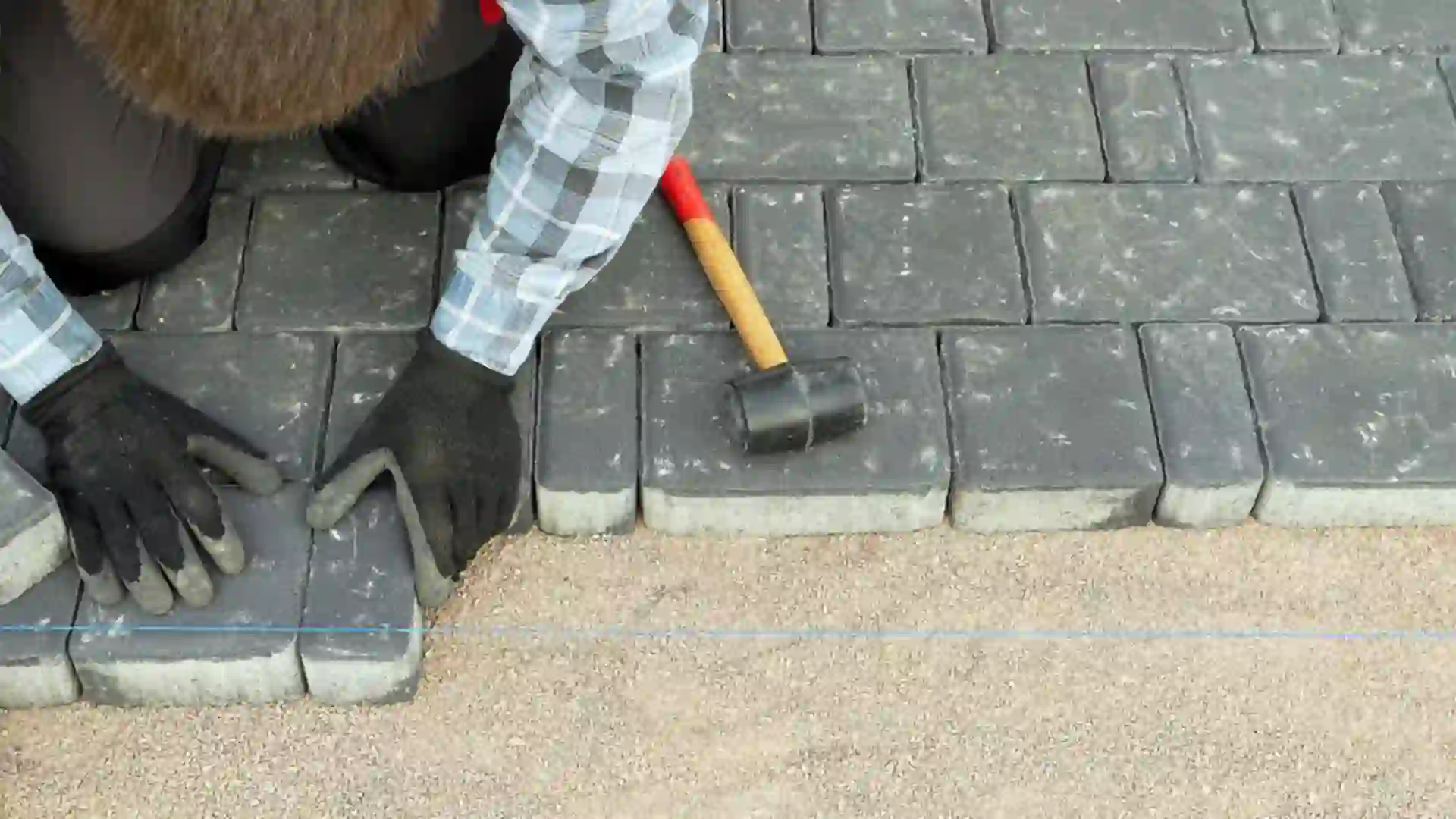 کفپوش پرسی مقاوم در برابر یخ‌زدگی