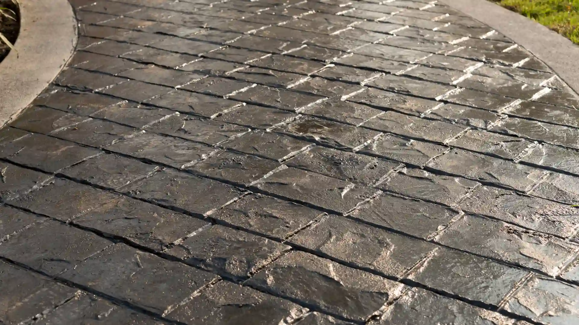 ترمیم و تعمیر کفپوش بتنی: علل، روشها و نکات نگهداری🛠️